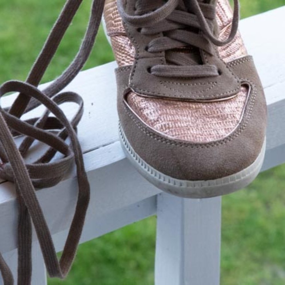 💖 Michael Kors Nikko II - Mettalic Rose Taupe Suede - see description for size! - Picture 8 of 16
